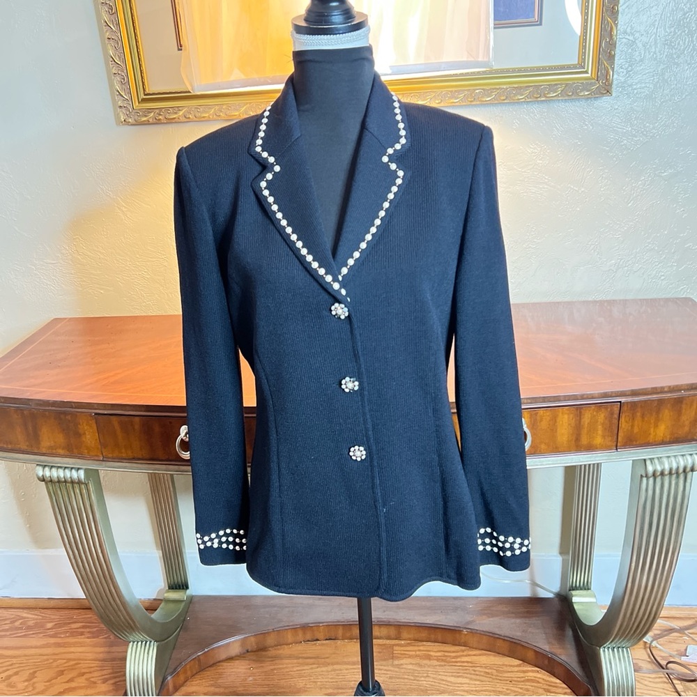 ❤️St John Dark Navy Santana Knit Jacket with Pearls and Sequins.  Size 10..